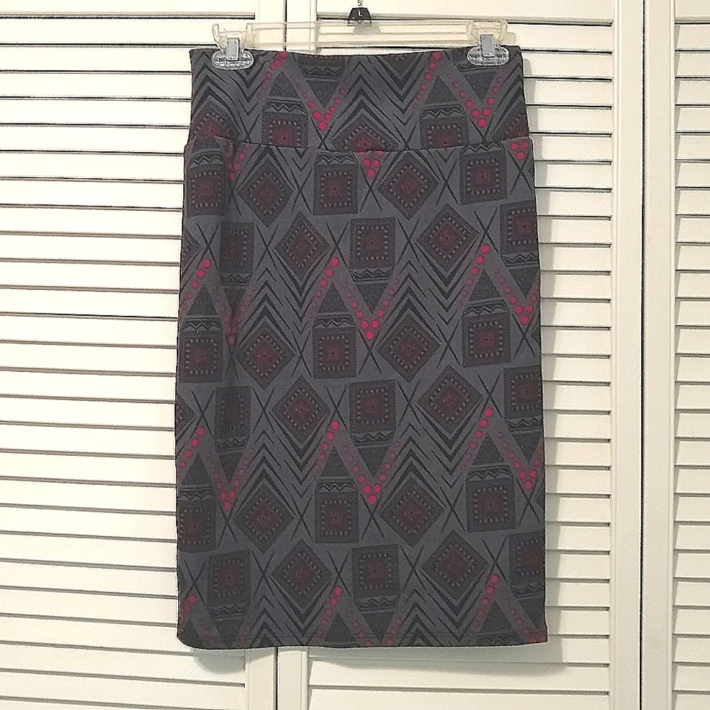 Lulatoe Geometric Patterned Skirt